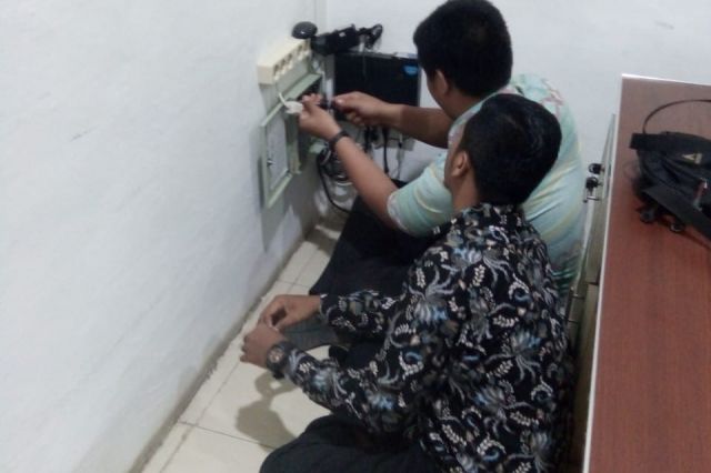 PENGGANTIAN POWER SUPPLY CCTV DI KECAMATAN KISARAN TIMUR